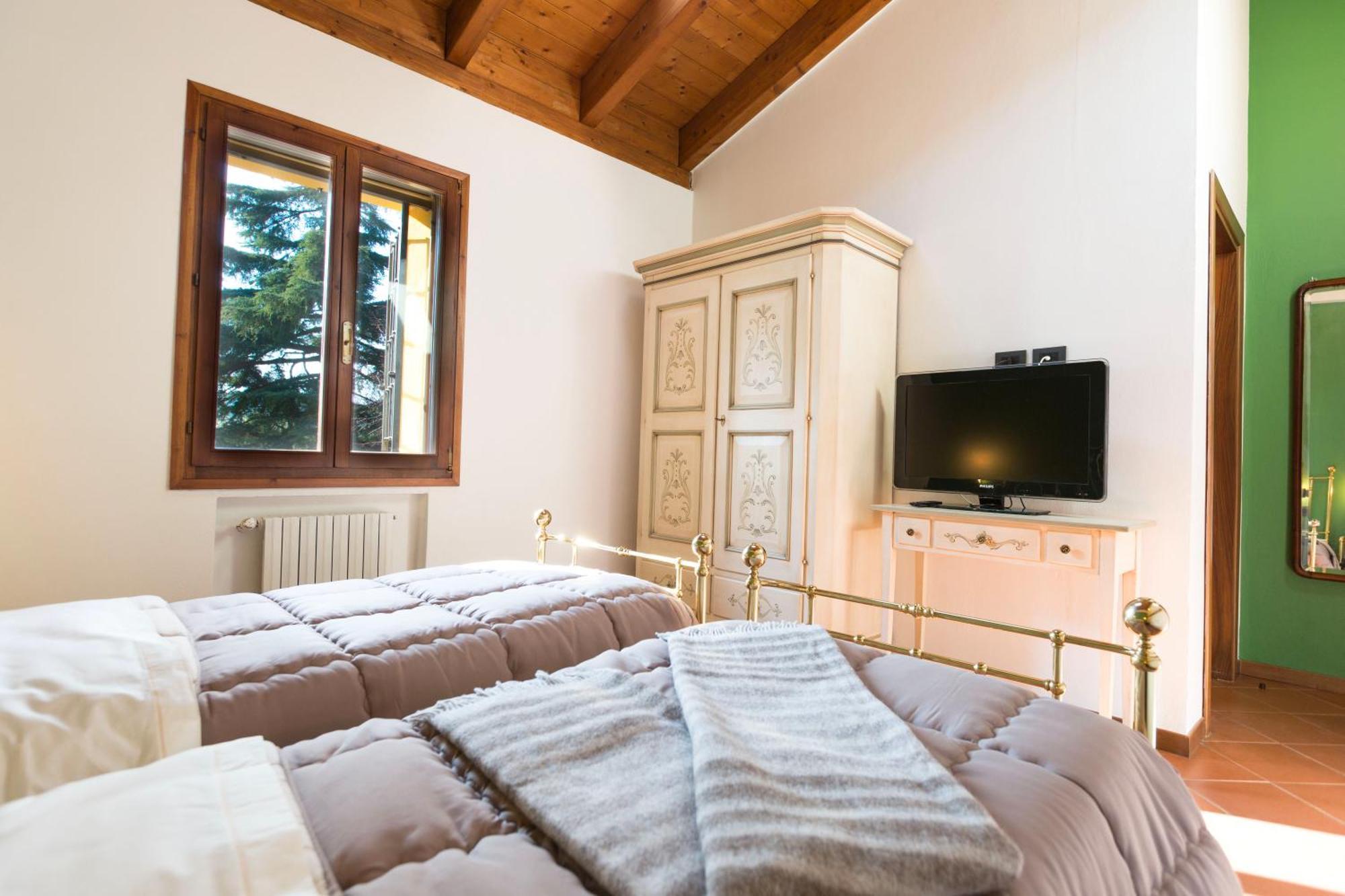 Room&Breakfast La Gramadora คาสเทลซานเปียโตรแตร์เม ภายนอก รูปภาพ